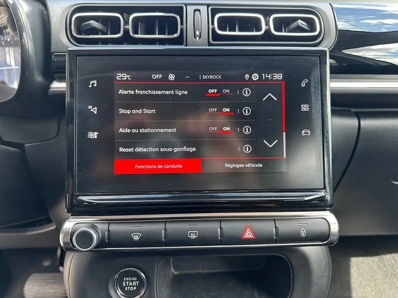 Photo de la voiture CITROEN C3 PureTech 110 S&S EAT6 Shine