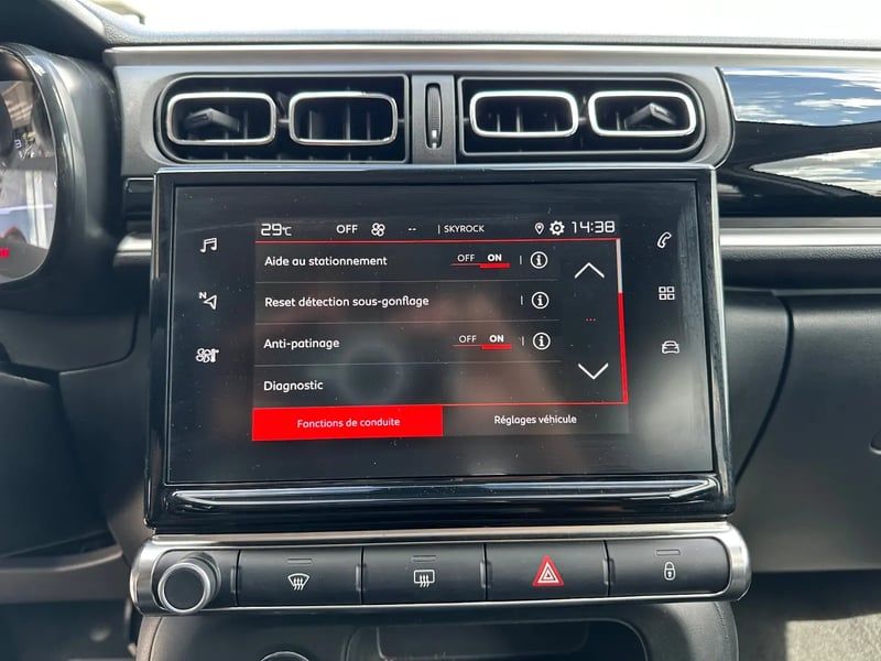 Photo de la voiture CITROEN C3 PureTech 110 S&S EAT6 Shine