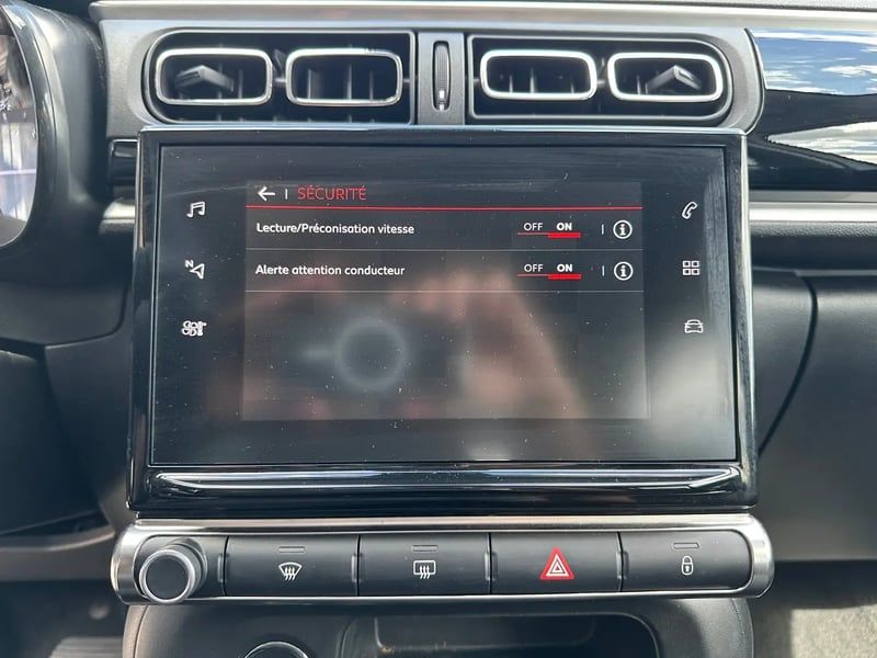 Photo de la voiture CITROEN C3 PureTech 110 S&S EAT6 Shine