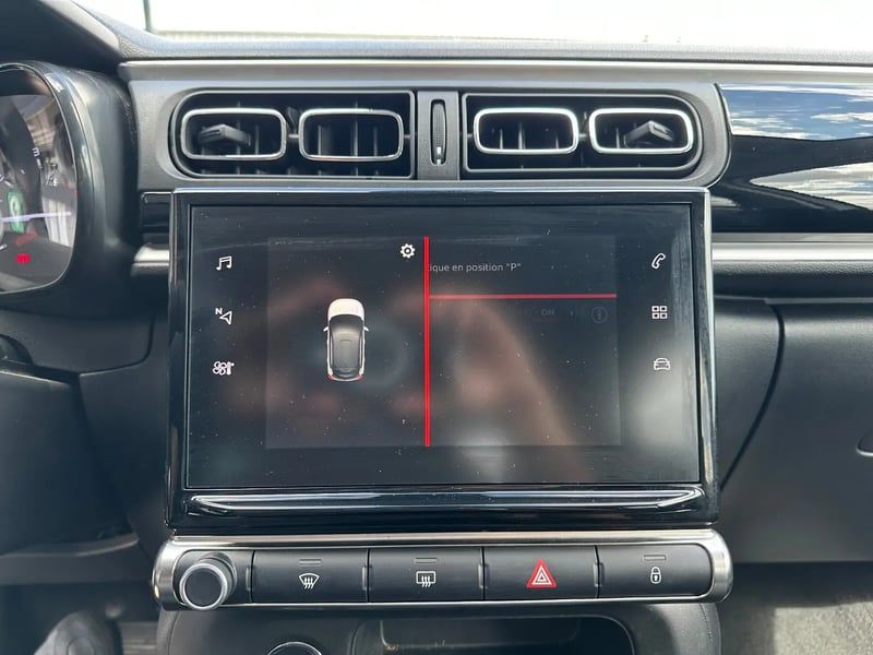 Photo de la voiture CITROEN C3 PureTech 110 S&S EAT6 Shine