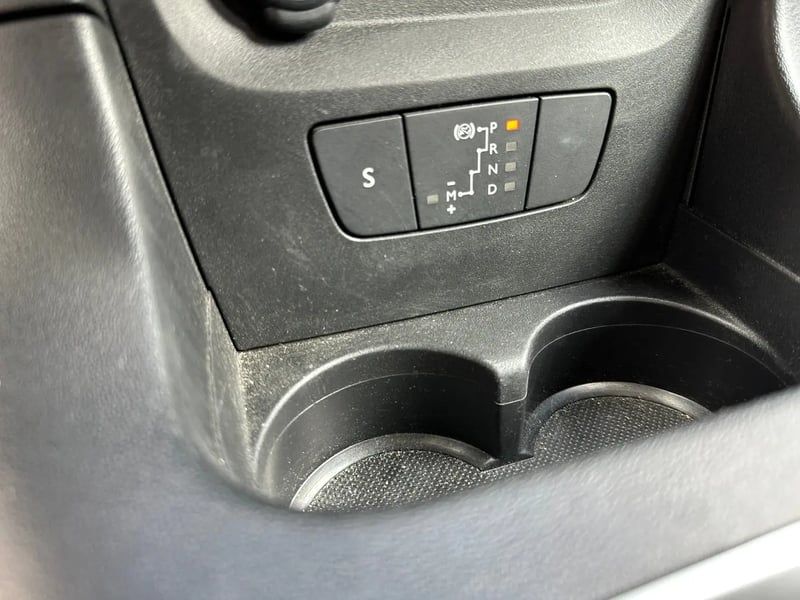 Photo de la voiture CITROEN C3 PureTech 110 S&S EAT6 Shine