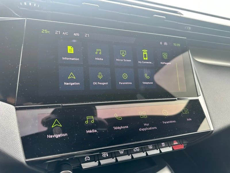 Photo de la voiture PEUGEOT 308 SW PureTech 130ch S&S EAT8 GT
