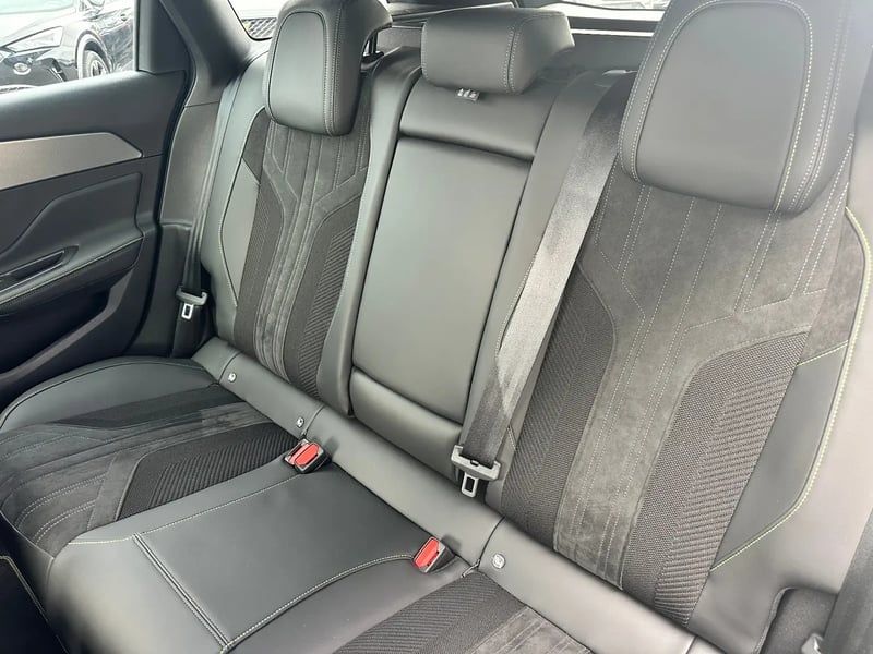 Photo de la voiture PEUGEOT 308 SW PureTech 130ch S&S EAT8 GT