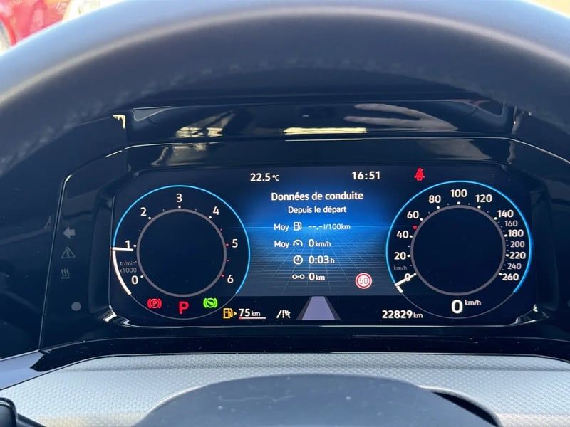 Photo de la voiture VOLKSWAGEN GOLF 2.0 TDI SCR 150 DSG7 Life Plus