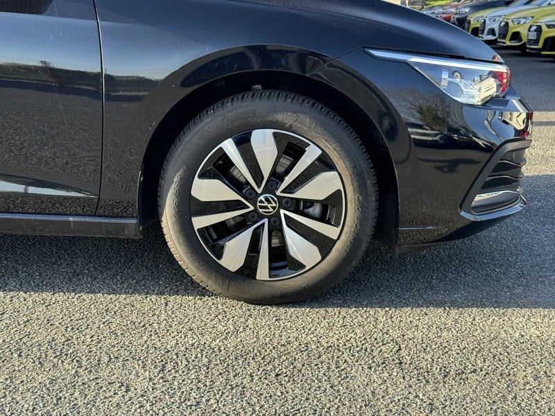 Photo de la voiture VOLKSWAGEN GOLF 2.0 TDI SCR 150 DSG7 Life Plus