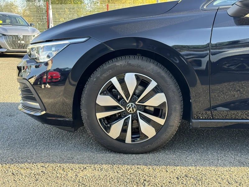 Photo de la voiture VOLKSWAGEN GOLF 2.0 TDI SCR 150 DSG7 Life Plus