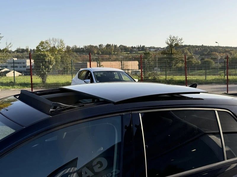 Photo de la voiture VOLKSWAGEN GOLF 2.0 TDI SCR 150 DSG7 Life Plus