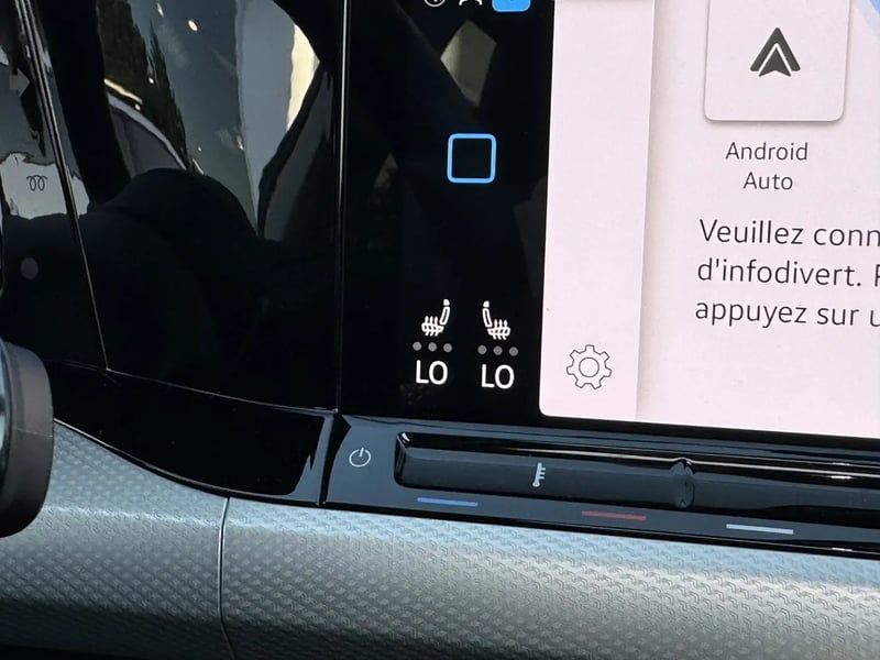 Photo de la voiture VOLKSWAGEN GOLF 2.0 TDI SCR 150 DSG7 Life Plus