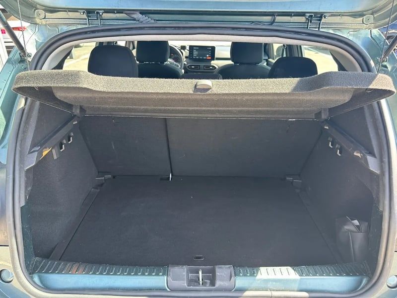 Photo de la voiture DACIA SANDERO ECO-G 100 GSR2 Stepway Extreme +