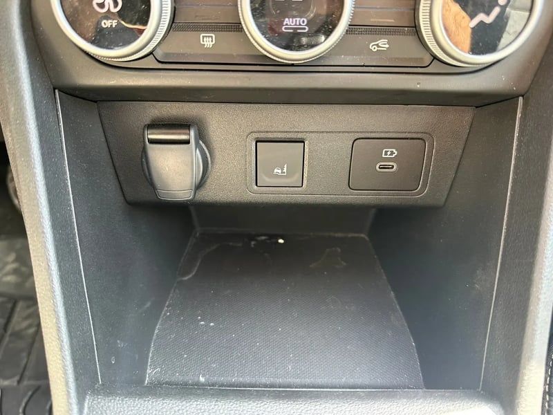 Photo de la voiture DACIA SANDERO ECO-G 100 GSR2 Stepway Extreme +