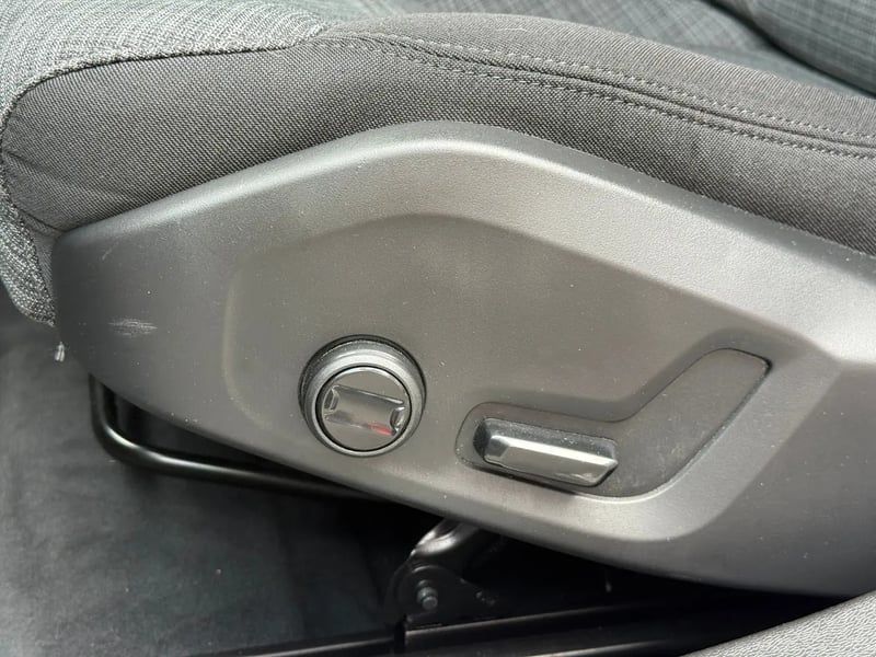 Photo de la voiture VOLVO S60 B4 197 ch DCT7 Start
