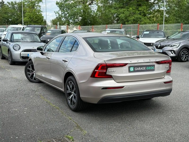 Photo de la voiture VOLVO S60 B4 197 ch DCT7 Start