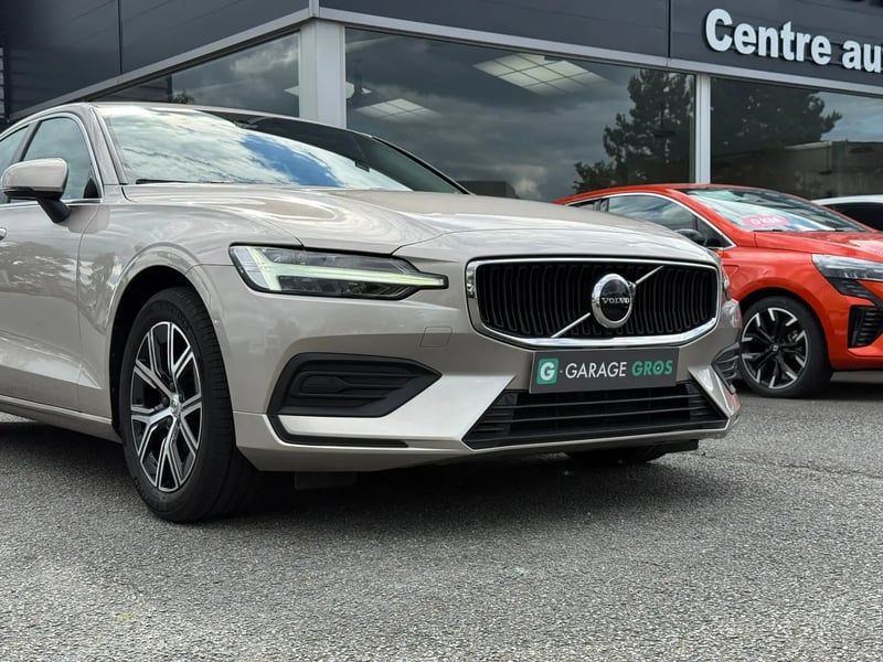 Photo de la voiture VOLVO S60 B4 197 ch DCT7 Start