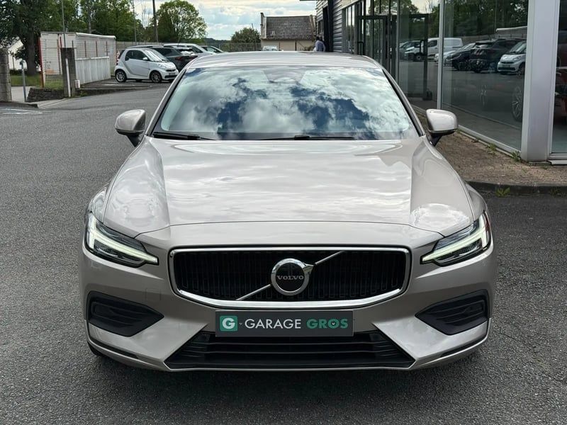 Photo de la voiture VOLVO S60 B4 197 ch DCT7 Start