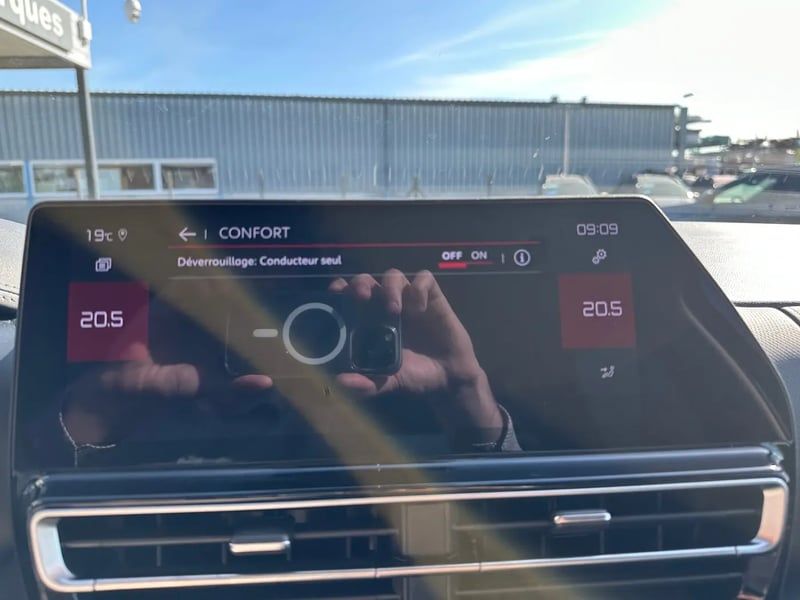 Photo de la voiture CITROEN C5 AIRCROSS Hybride 145 e-DCS6 Max