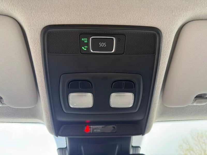 Photo de la voiture RENAULT CLIO V TCe 90 Equilibre