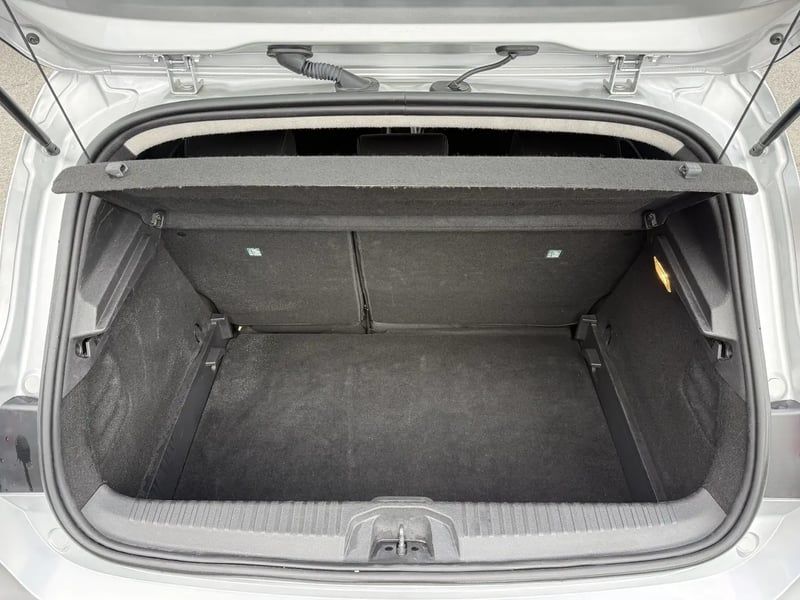 Photo de la voiture RENAULT CLIO V TCe 90 Equilibre