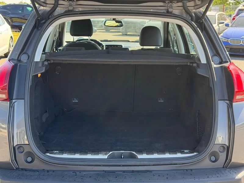 Photo de la voiture PEUGEOT 2008 1.6 BlueHDi 120ch S&S BVM6 Allure