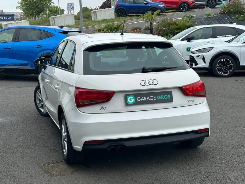Photo de la voiture AUDI A1 SPORTBACK 1.4 TFSI 125 S tronic 7