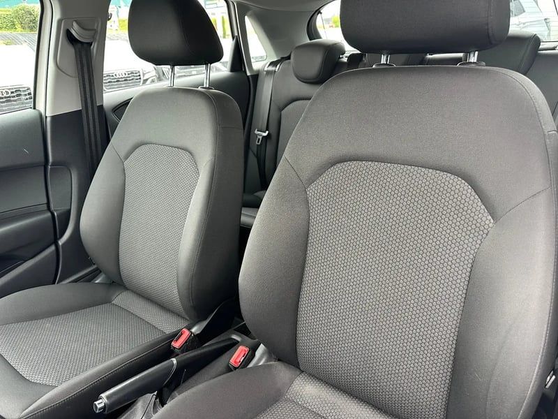 Photo de la voiture AUDI A1 SPORTBACK 1.4 TFSI 125 S tronic 7