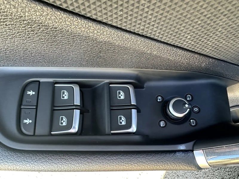 Photo de la voiture AUDI Q2 35 TFSI 150 S tronic 7 S line Plus