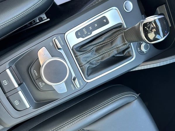 Photo de la voiture AUDI Q2 35 TFSI 150 S tronic 7 S line Plus