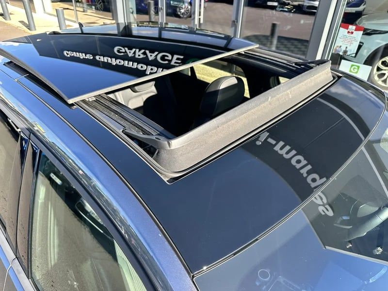 Photo de la voiture AUDI Q2 35 TFSI 150 S tronic 7 S line Plus