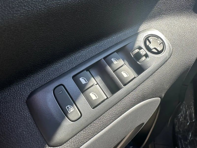 Photo de la voiture CITROEN BERLINGO Diesel 130 ch Automatique Max - 5P