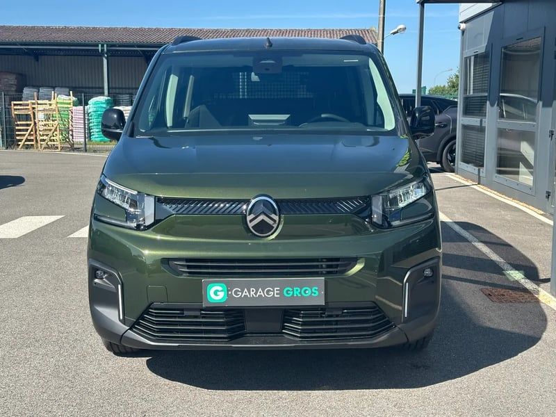 Photo de la voiture CITROEN BERLINGO Diesel 130 ch Automatique Max - 5P