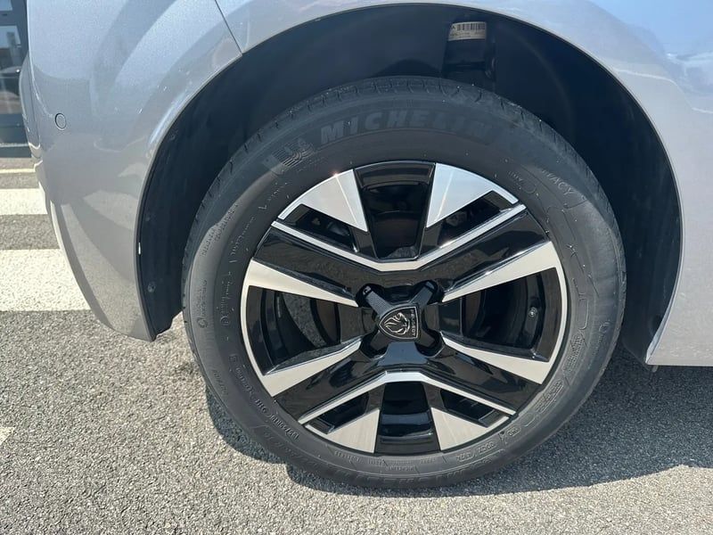 Photo de la voiture PEUGEOT 208 100 S&S BVM6 Allure
