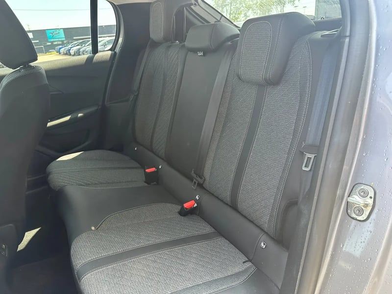 Photo de la voiture PEUGEOT 208 100 S&S BVM6 Allure