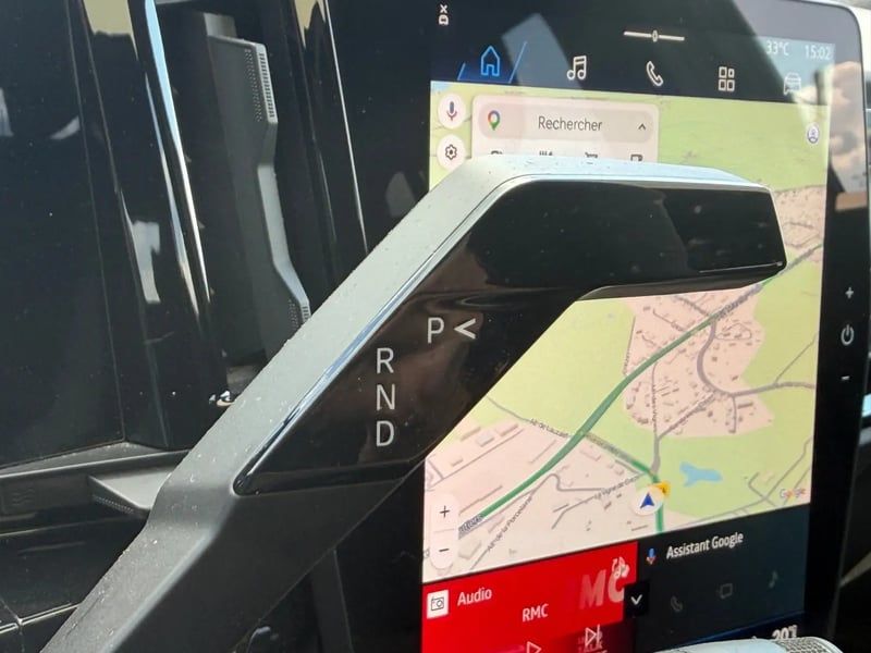 Photo de la voiture RENAULT RAFALE E-Tech full hybrid 200 ch esprit Alpine