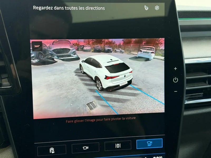Photo de la voiture RENAULT RAFALE E-Tech full hybrid 200 ch esprit Alpine