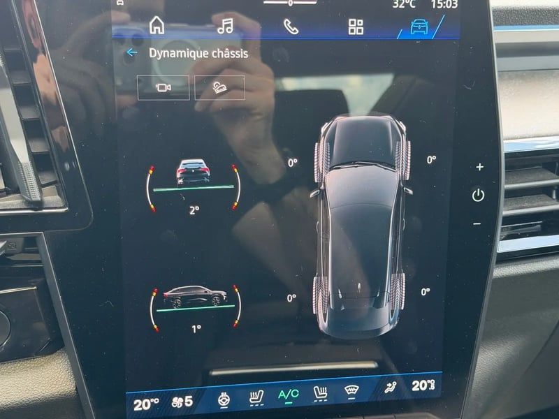 Photo de la voiture RENAULT RAFALE E-Tech full hybrid 200 ch esprit Alpine