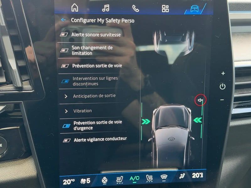 Photo de la voiture RENAULT RAFALE E-Tech full hybrid 200 ch esprit Alpine
