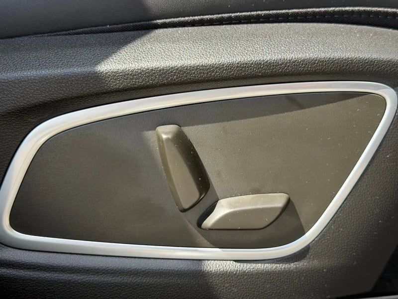 Photo de la voiture RENAULT RAFALE E-Tech full hybrid 200 ch esprit Alpine