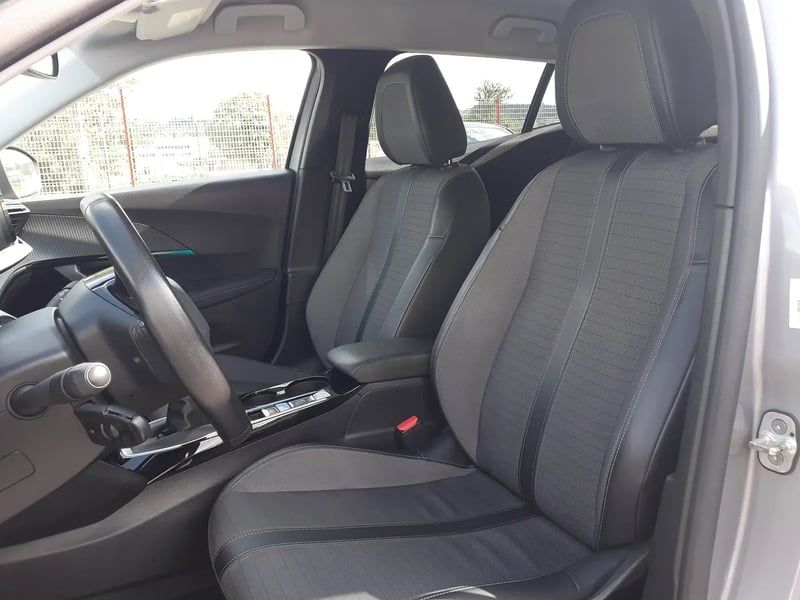 Photo de la voiture PEUGEOT 2008 BlueHDi 110 S&S BVM6 Allure Pack