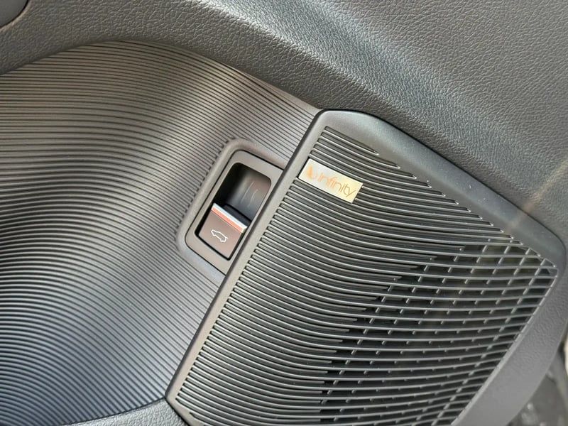 Photo de la voiture BYD SEAL U 1.5l DM-i 218 ch PHEV Boost