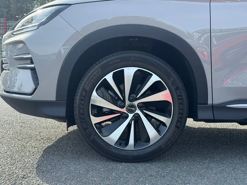 Photo de la voiture BYD SEAL U 1.5l DM-i 218 ch PHEV Boost