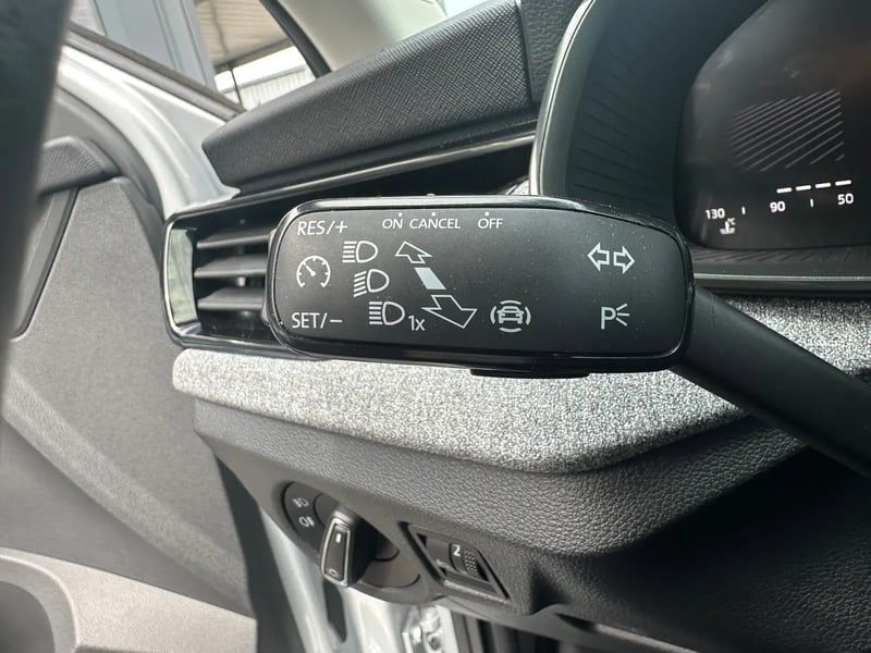 Photo de la voiture SKODA SCALA 1.0 TSI Evo 2 116 ch BVM6 Selection