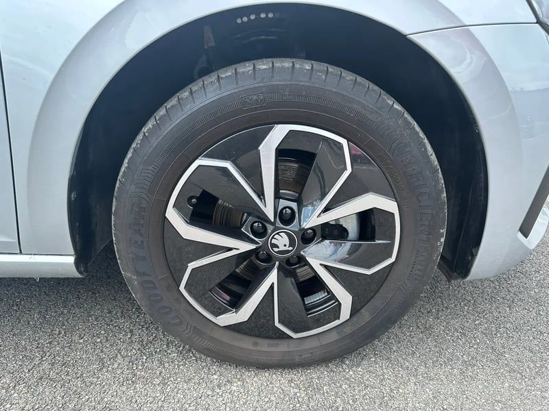 Photo de la voiture SKODA SCALA 1.0 TSI Evo 2 116 ch BVM6 Selection