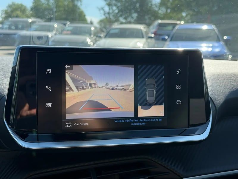 Photo de la voiture PEUGEOT 2008 BlueHDi 110 S&S BVM6 Allure Pack