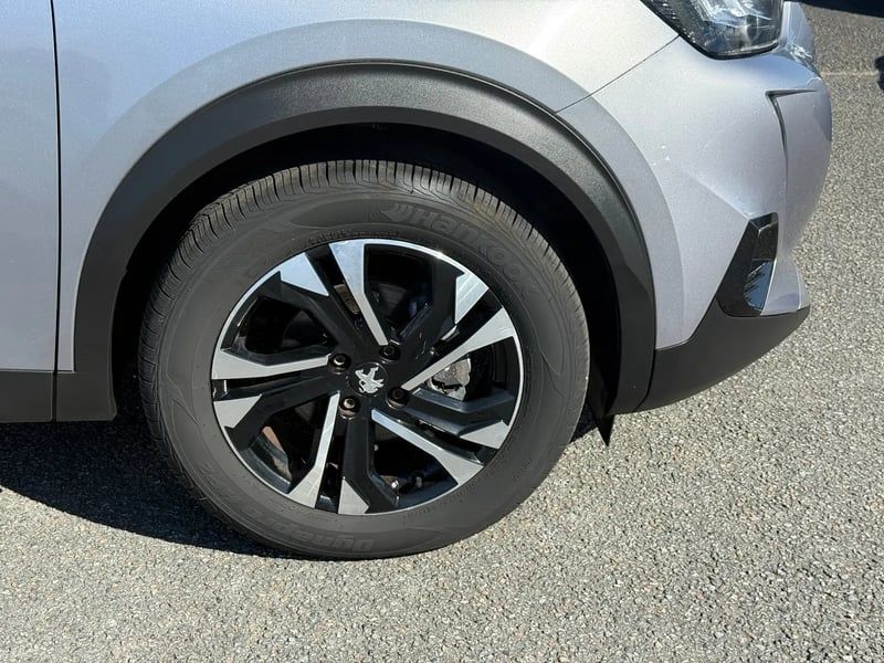 Photo de la voiture PEUGEOT 2008 BlueHDi 110 S&S BVM6 Allure Pack