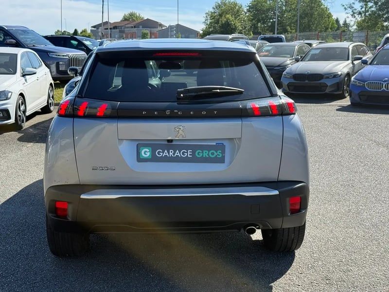 Photo de la voiture PEUGEOT 2008 BlueHDi 110 S&S BVM6 Allure Pack