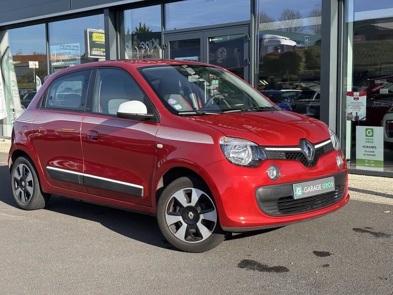 Photo de la voiture RENAULT TWINGO III 0.9 TCe 90 Limited 2017 EDC