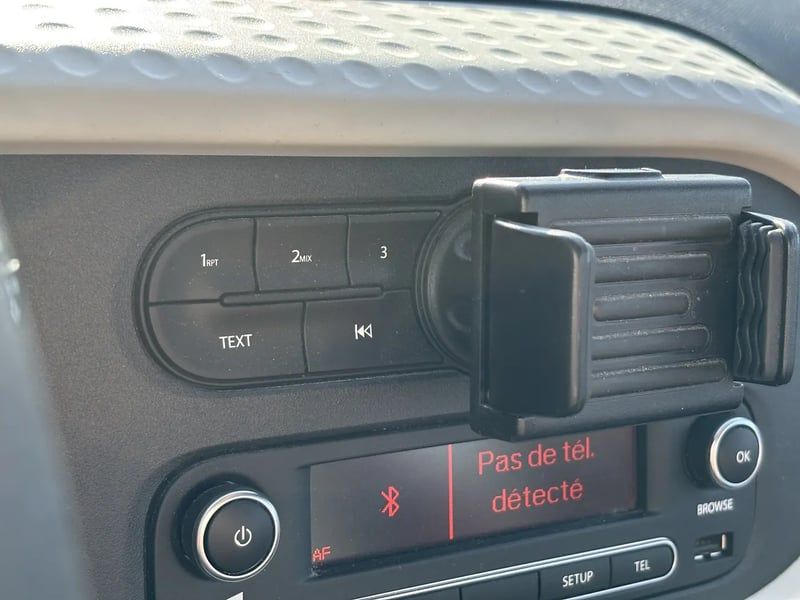 Photo de la voiture RENAULT TWINGO III 0.9 TCe 90 Limited 2017 EDC