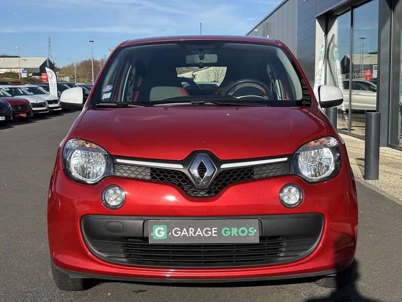Photo de la voiture RENAULT TWINGO III 0.9 TCe 90 Limited 2017 EDC