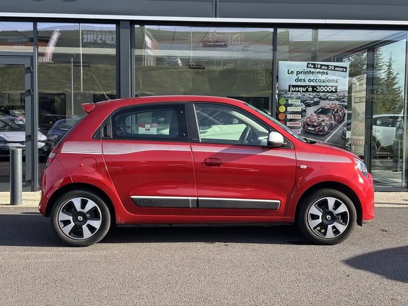 Photo de la voiture RENAULT TWINGO III 0.9 TCe 90 Limited 2017 EDC