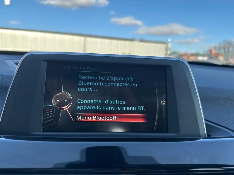 Photo de la voiture BMW X1 F48 sDrive 18i 136 ch BVA8 xLine