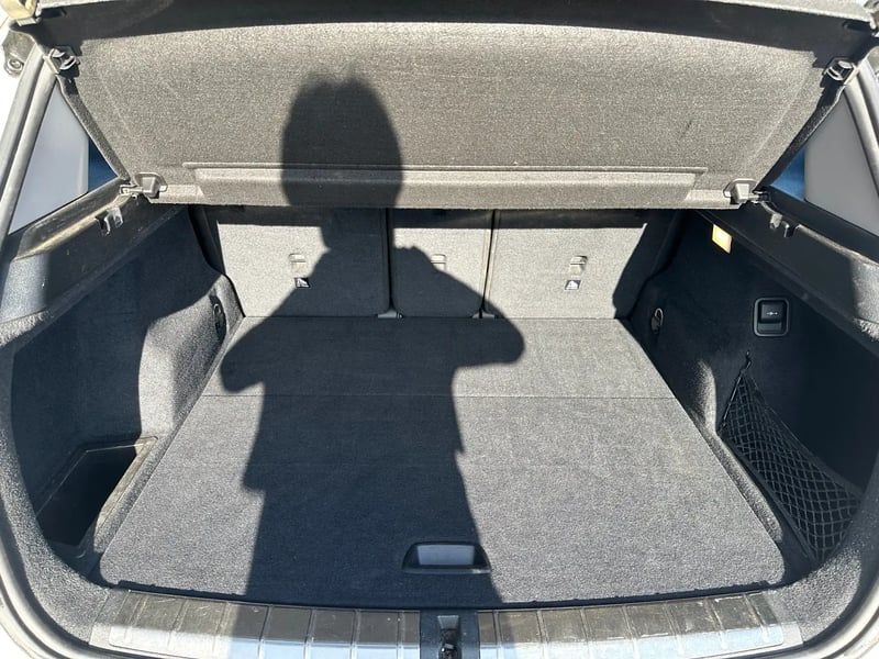 Photo de la voiture BMW X1 F48 sDrive 18i 136 ch BVA8 xLine